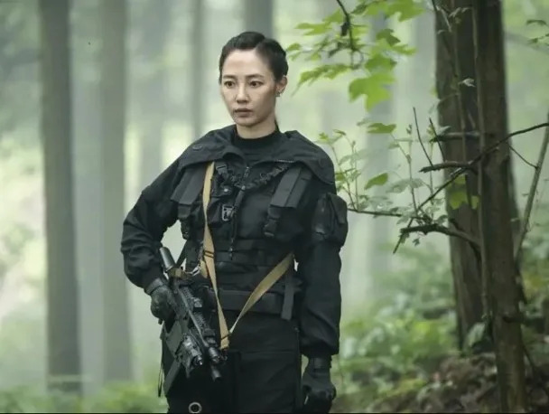 相比白百何的1500万人民币片酬，差距显著。