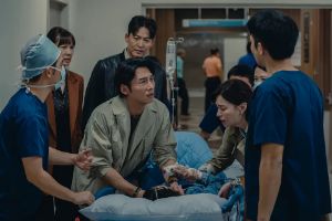 《整形过后》收官：温升豪带病为女手术，父女深情相拥引观众泪目