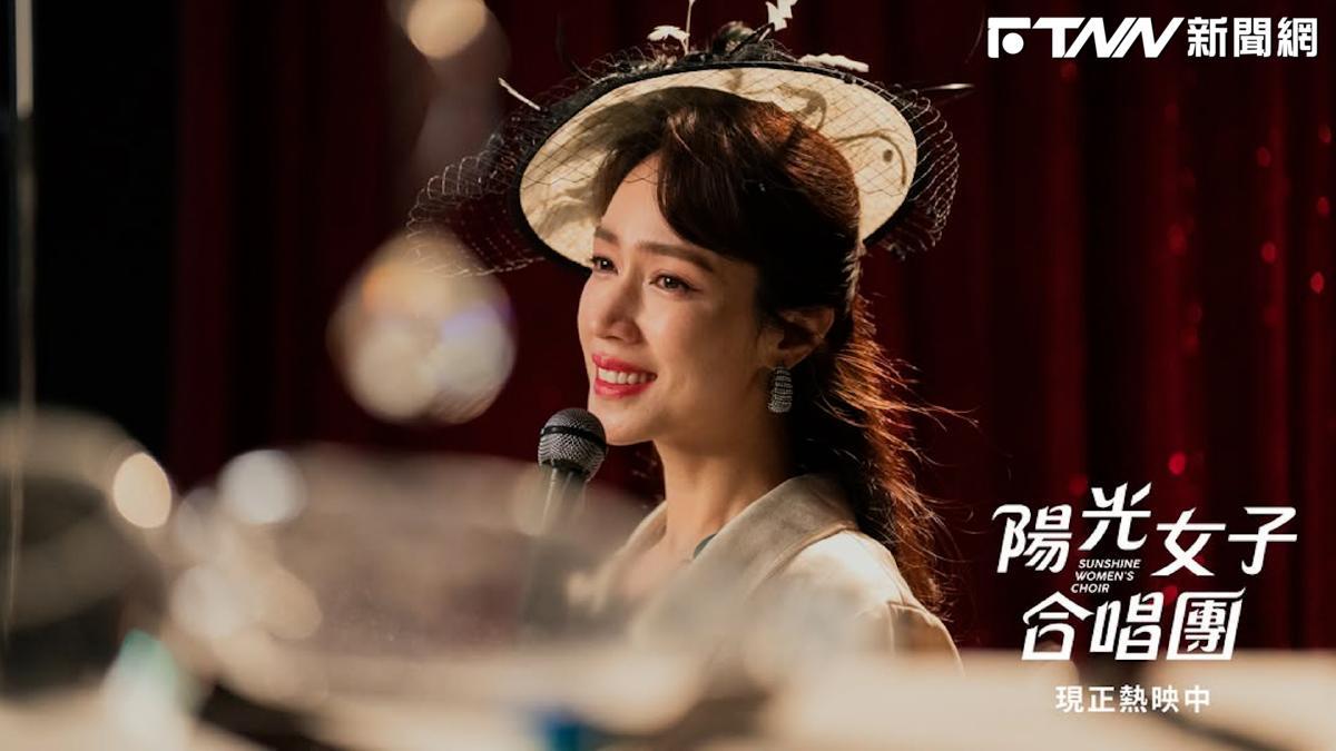 小薰自弹自唱《再见的时候》，细腻唱功让粉丝瞬间梦回“玉英”