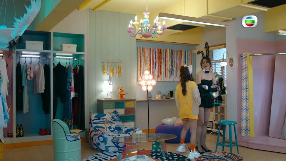 张曦雯「性感兔女郎」造型 网民激赞火辣封新一代「黑丝Lady」代表人物