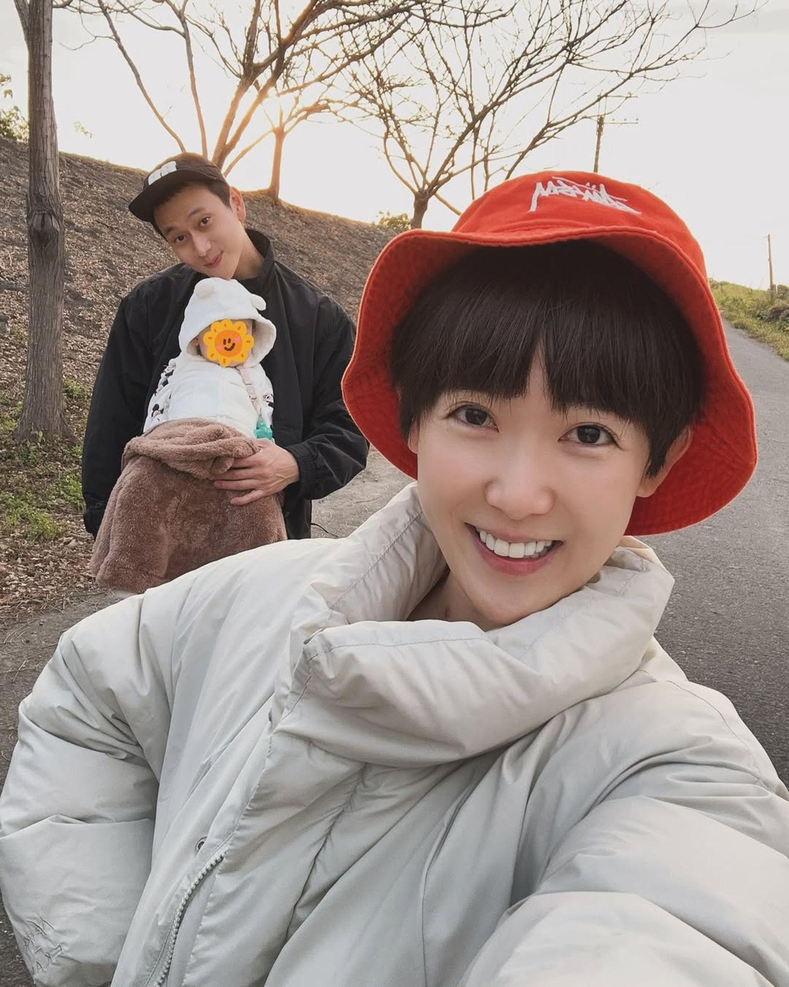 与孙可芳交往多年，2年前2人升格人父人母，刘冠廷如今一提到儿子“小太阳”，话里尽是骄傲。（翻摄自孙可芳IG）