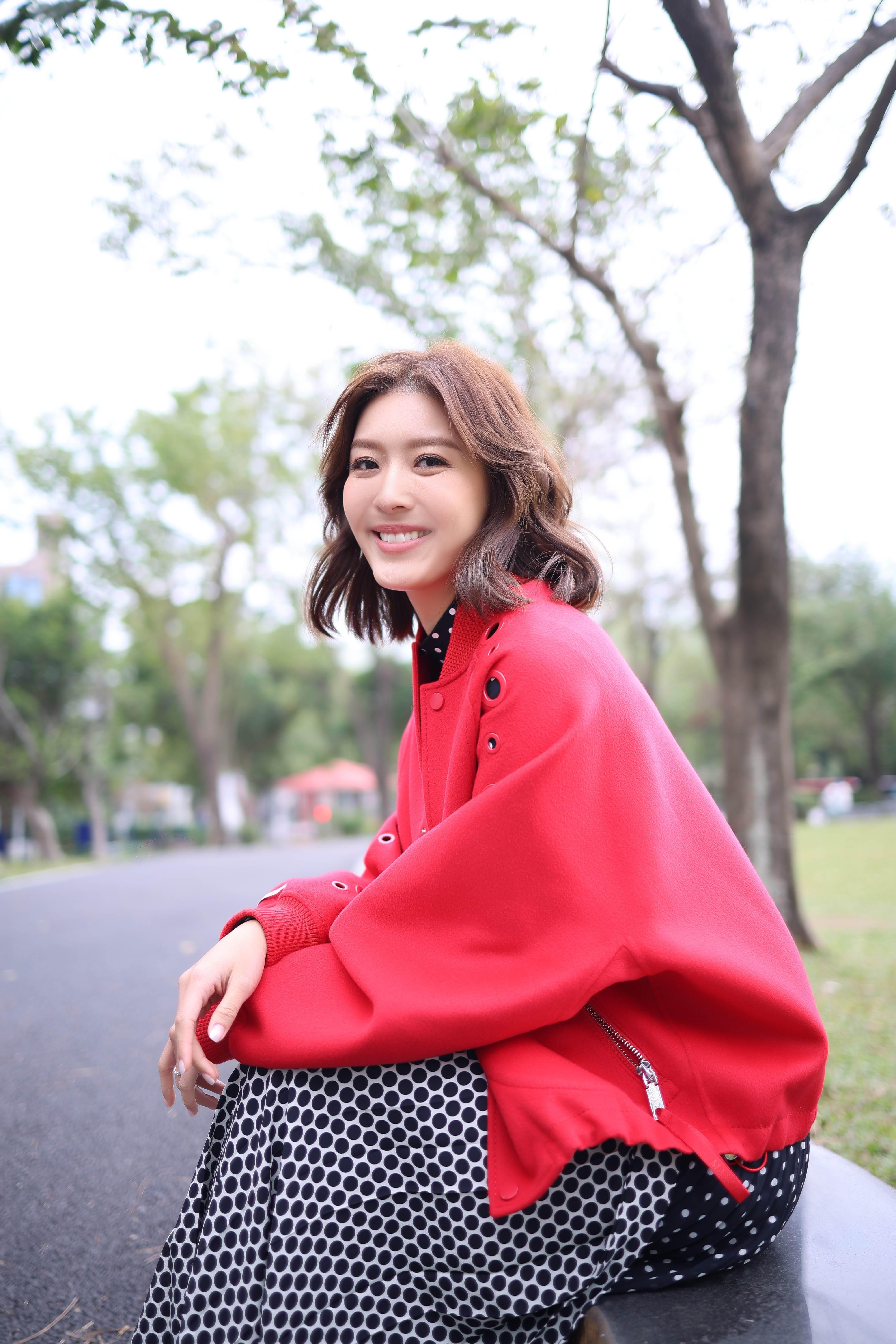 老公陆政渡耐心处理生活大小事，成为余香凝最大后盾。