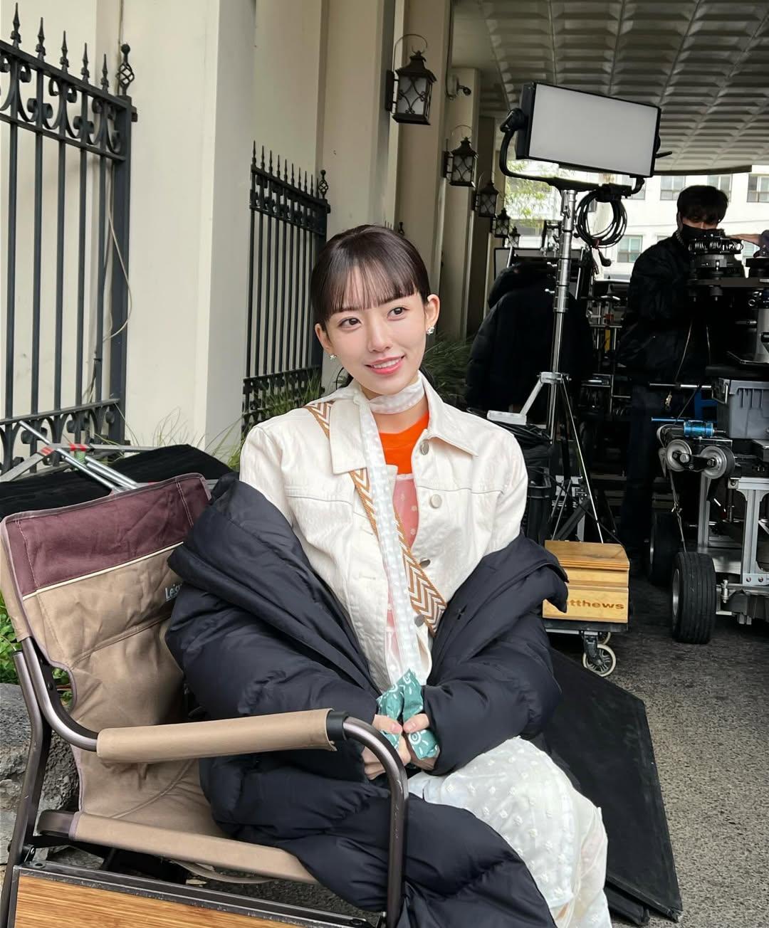 郑多彬从“最美小馨菲”到《莎拉的真伪人生》机灵柜姐：童星转型路