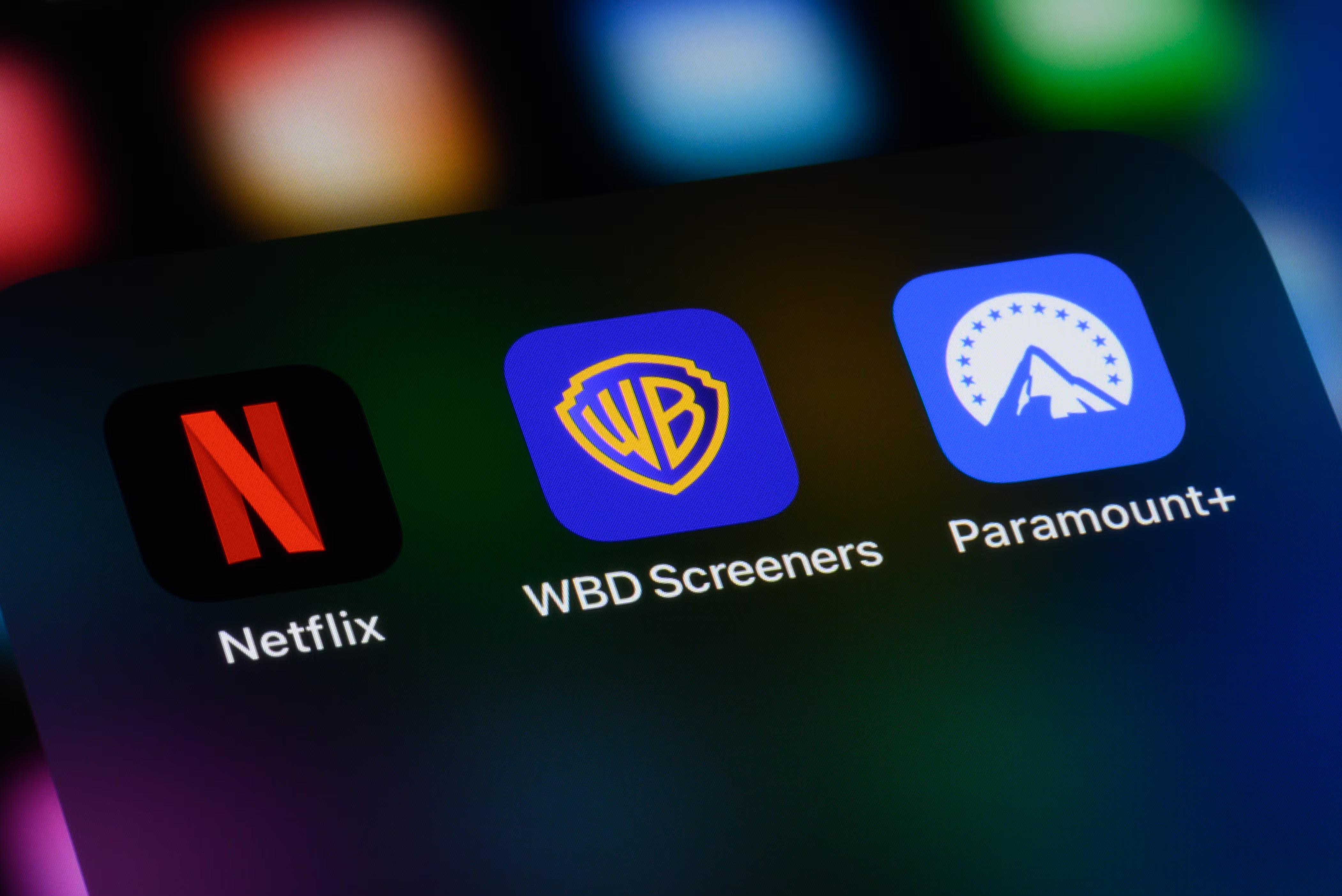video streaming apps netflix, warner bros. discovery (wbd), paramount plus