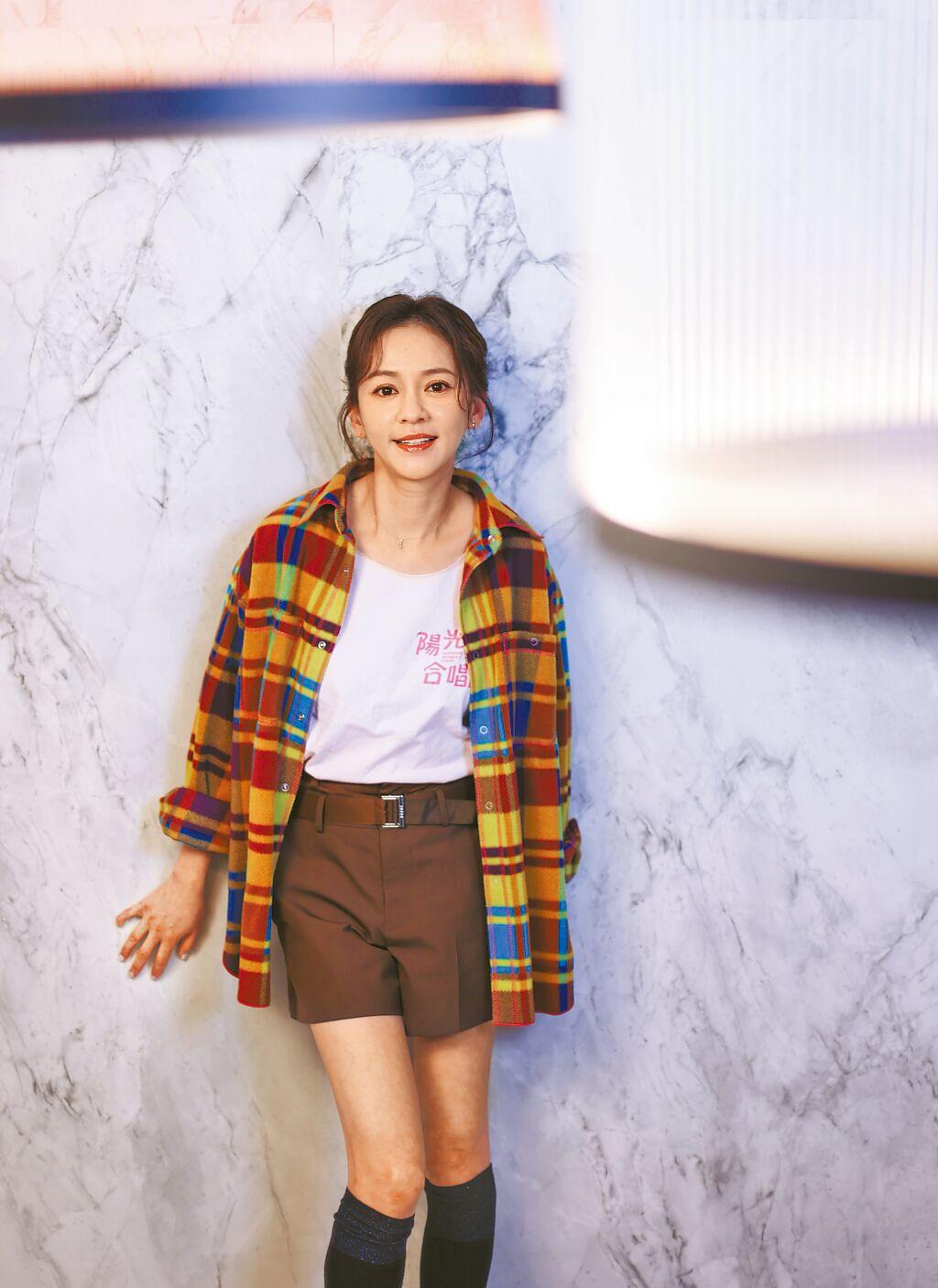 陈意涵演绎《阳光女子合唱团》票房破7亿 获翁倩玉指导学会沉稳